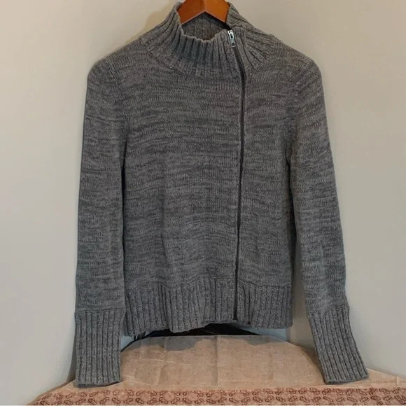 Victoria’s Secret Mock Turtleneck / Cardigan Sweater - Picture 1 of 9